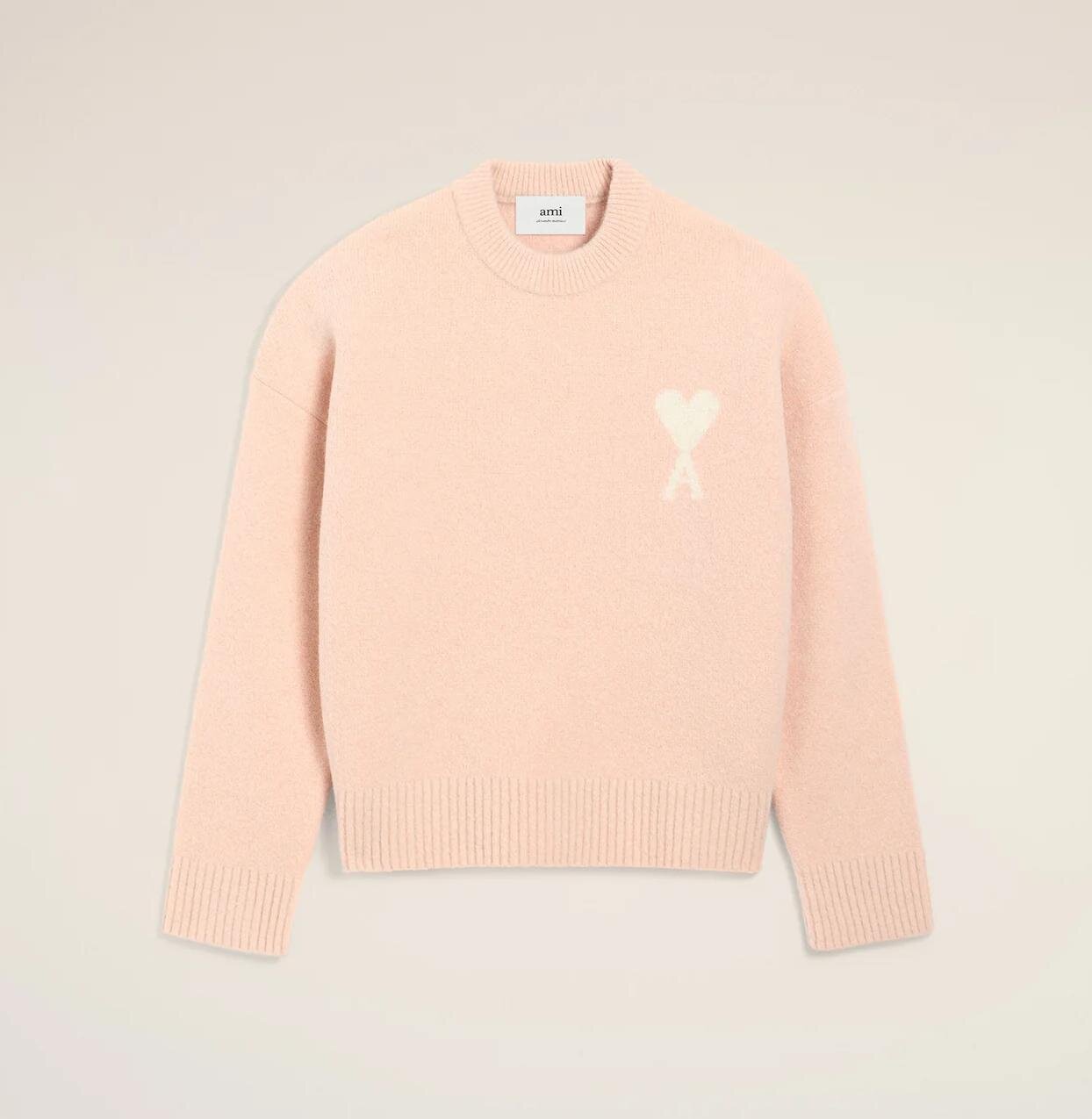 アミ パリス“パステルブルー＆ピンク”のハートロゴ入りマフラー