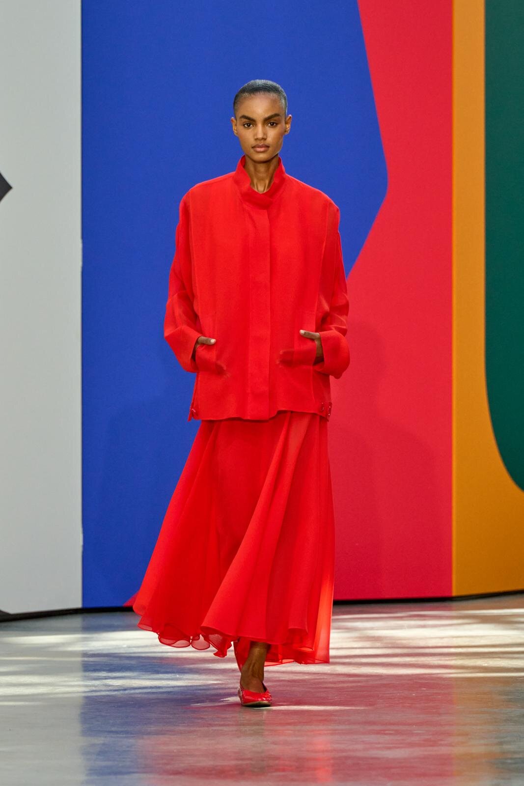 アクリス(Akris) 2026年春夏ウィメンズコレクション - ファッションプレス