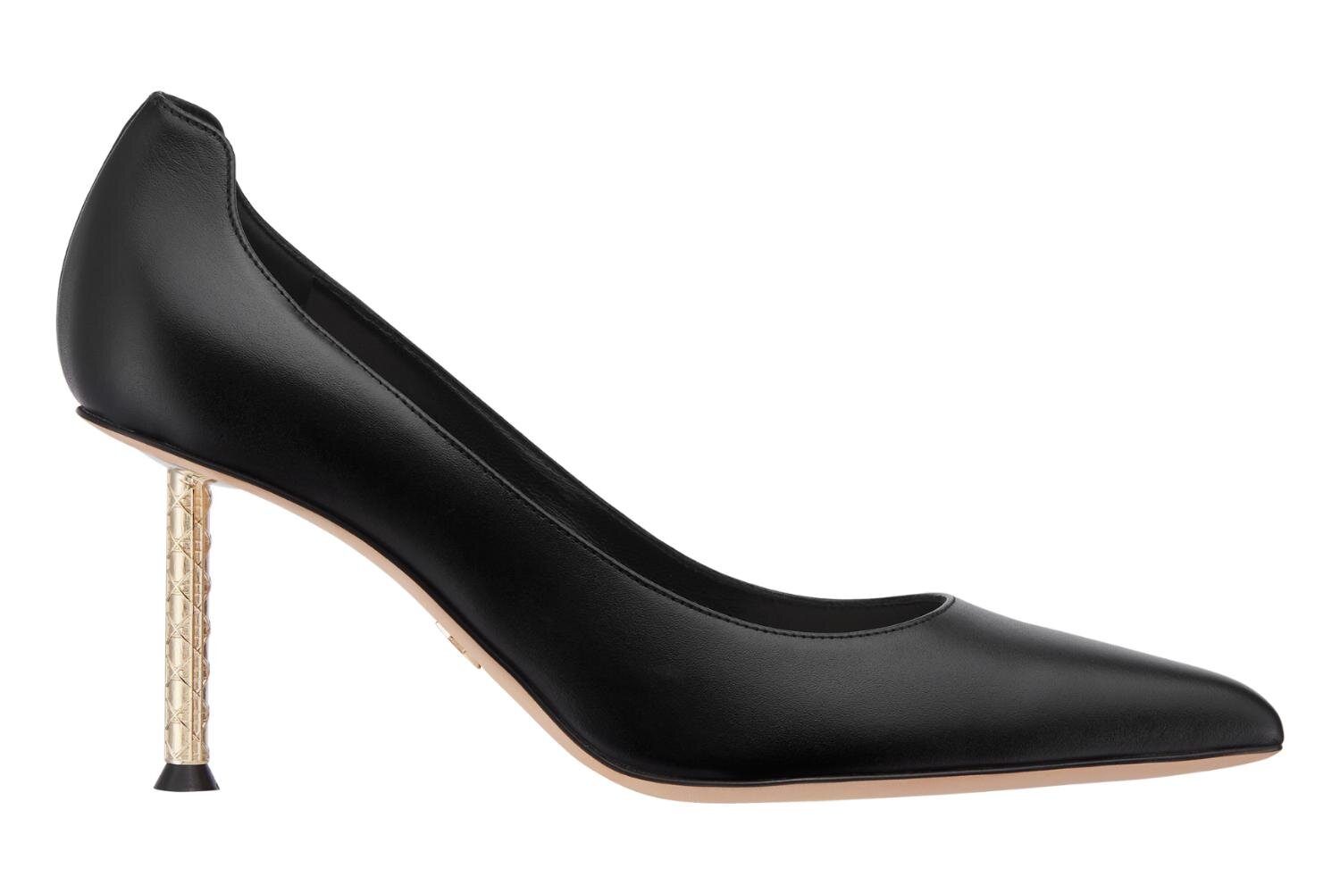 ディオール“まるでガラスの靴”クリアな「ディオールイブ」パンプス