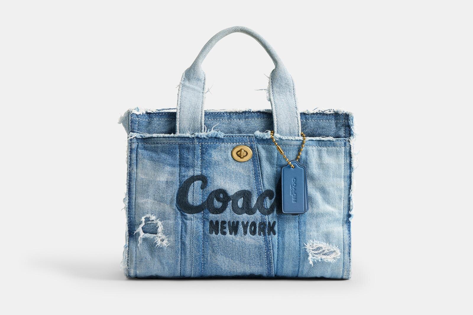 コーチ“1点もの”デニムパッチワークバッグ「タビー」ダメージ加工で