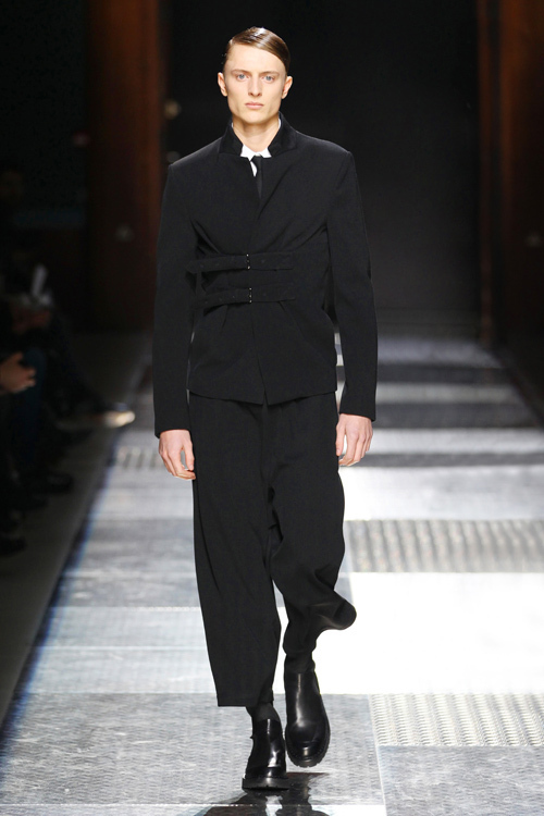 特集】クリスヴァンアッシュが提案する働く男のためのモード