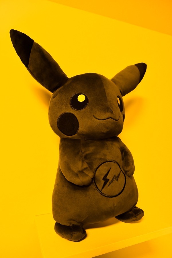 タグ付】藤原ヒロシfragment xPokémon ピカチュウLサイズ タグ付】藤原