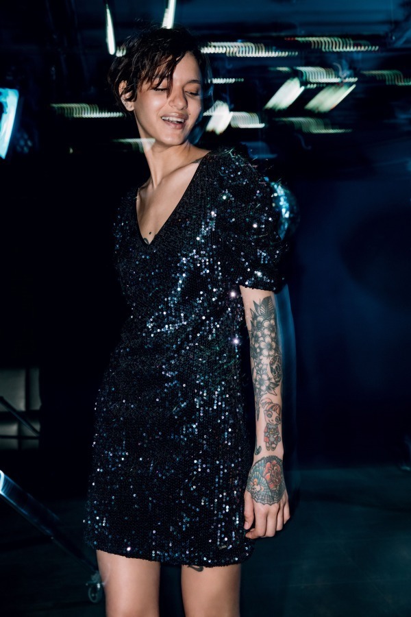 A|X アルマーニ エクスチェンジのパーティードレス＆スーツ