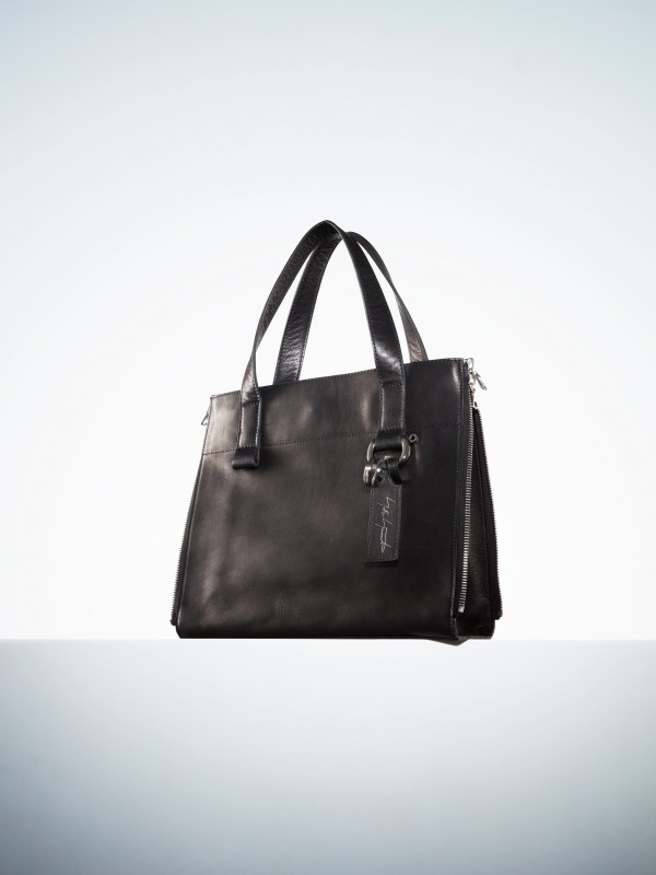 ディスコード ヨウジヤマモトのユニセックスバッグ - サイドジップを配