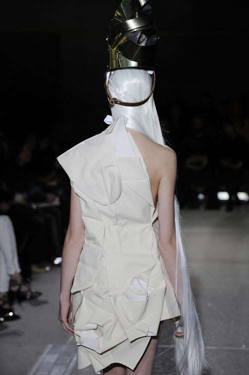 コム デ ギャルソン(COMME des GARÇONS) 2013年春夏ウィメンズ