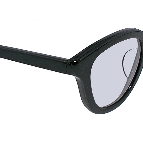 アヤメ×ポーカーフェイス”曇らない”サングラス「KORO」ブルーやグレー