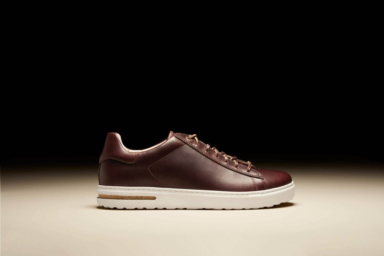 ビルケンシュトック“フットボールレザー”の高級レザーサンダル