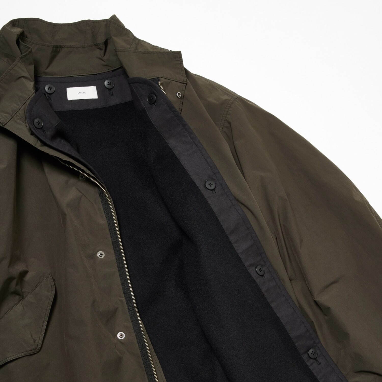 エイトン×ビューティ＆ユース”米軍M-65”着想のショート丈モッズコート