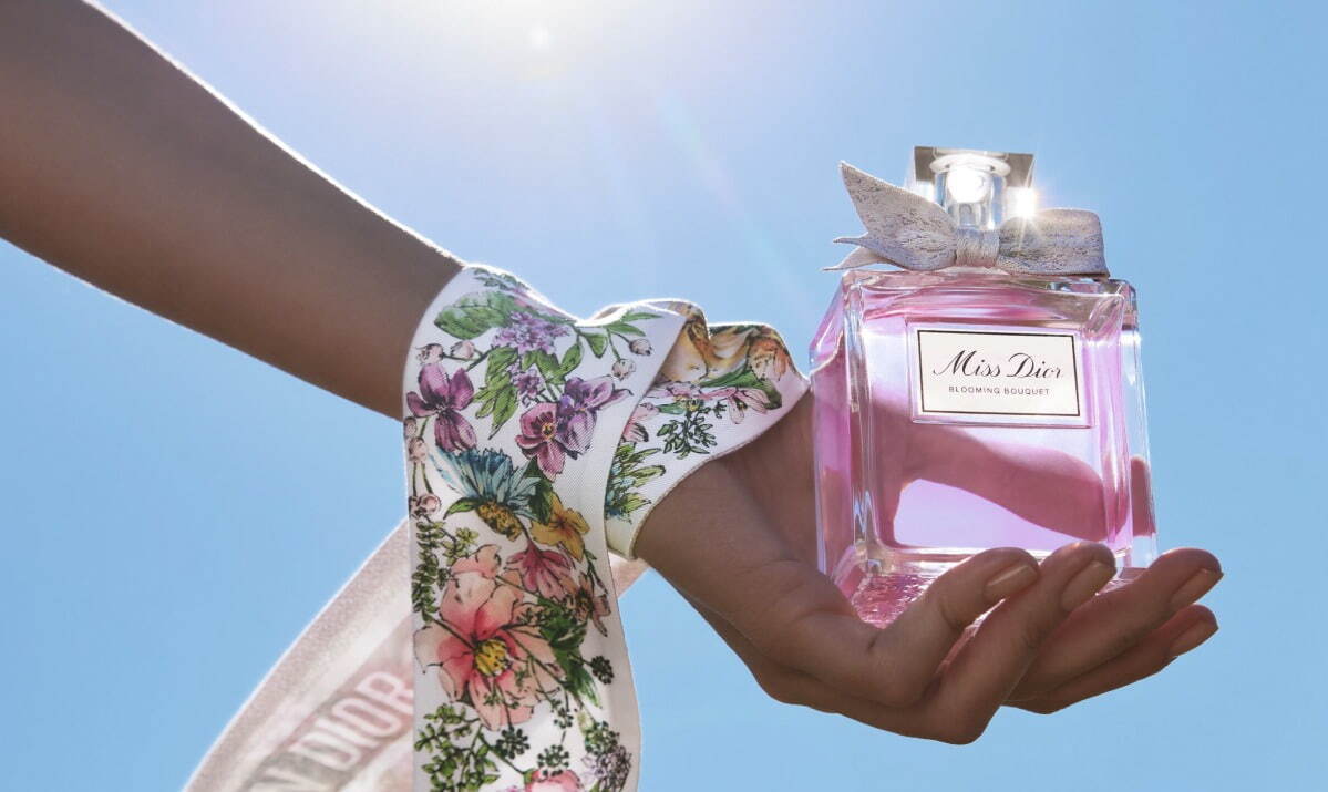 ミス ディオール ブルーミング ブーケ」から“ジャカード織リボン”を