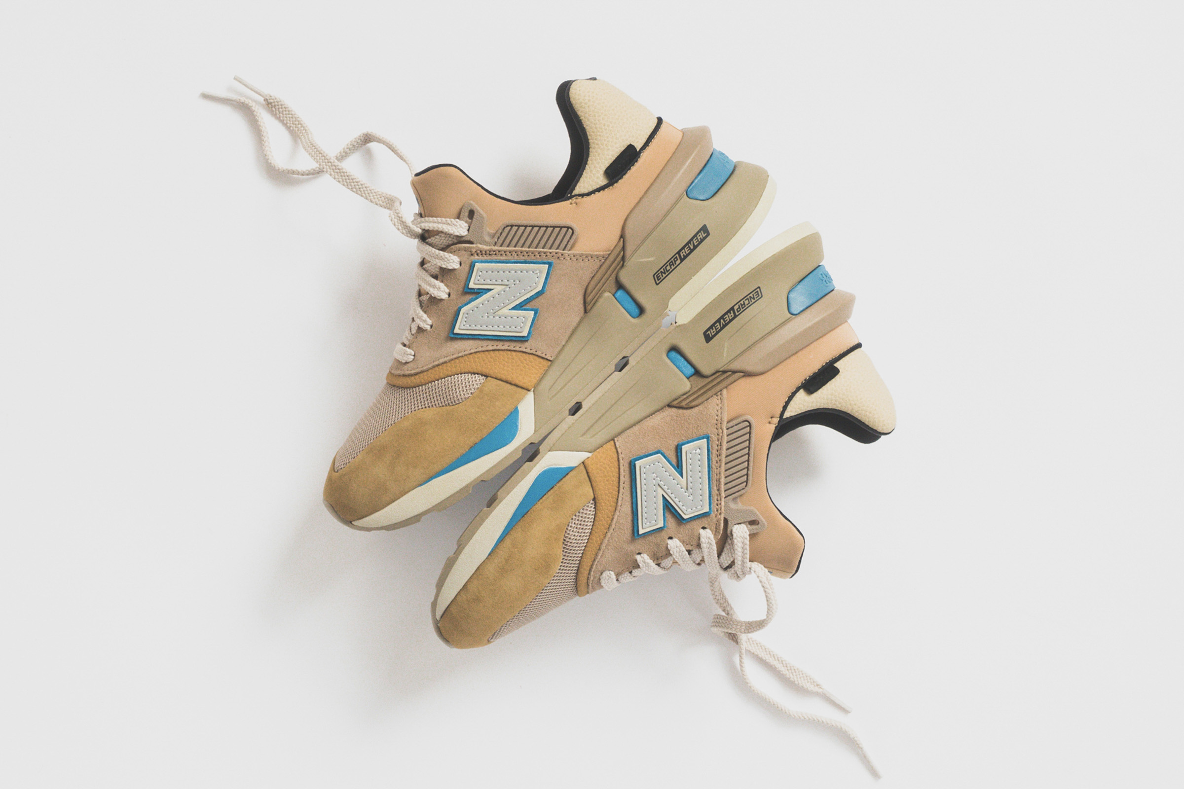 キス×ノンネイティブ×ニューバランス、異素材・異色MIXの3社コラボ