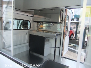 COCO壱番の移動販売車