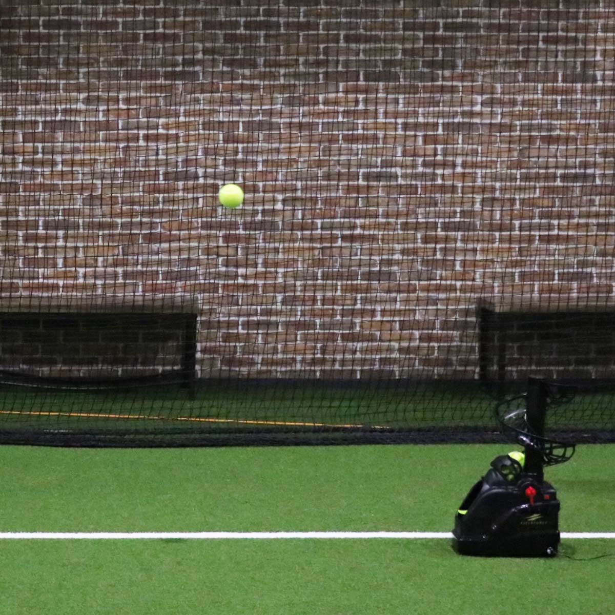 テニスボールトスマシン｜【野球】フィールドフォース