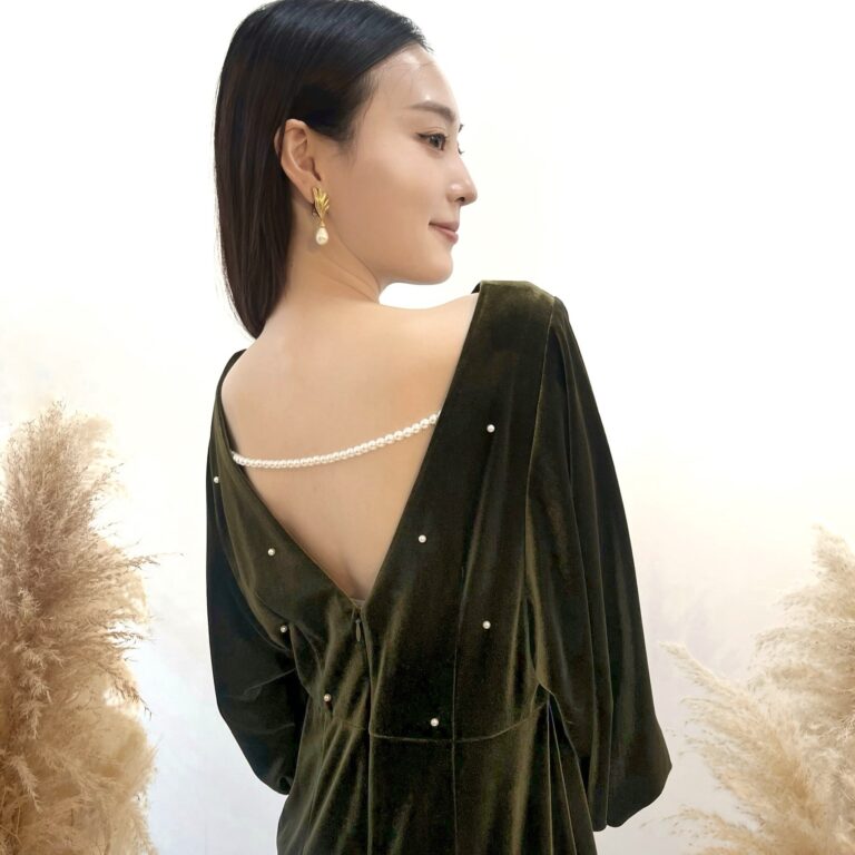 Ameri VINTAGE】BACK OPEN PEARL VELOUR DRESS | FIORI