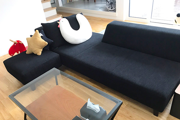 PIVO 3人掛け + PIVO スツール | お客様の声 | ソファ専門店FLANNEL SOFA