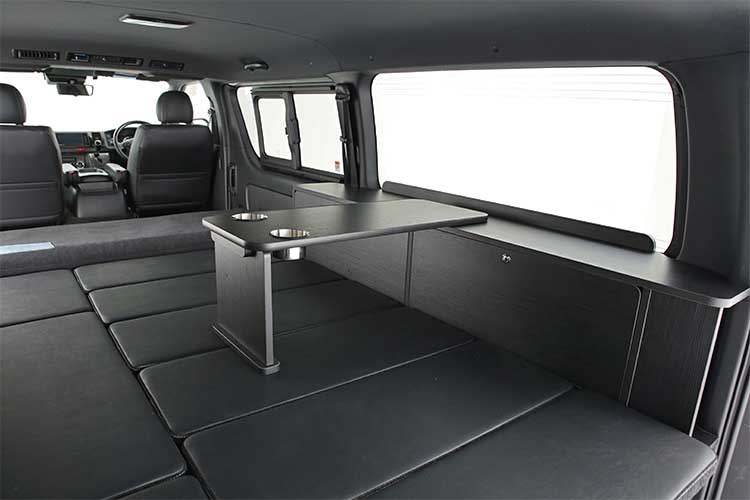 車中泊がもっと快適に！ ハイエースバンやハイエースワゴンに導入