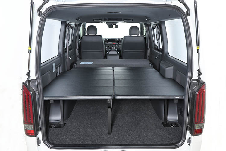 車中泊がもっと快適に！ ハイエースバンやハイエースワゴンに導入