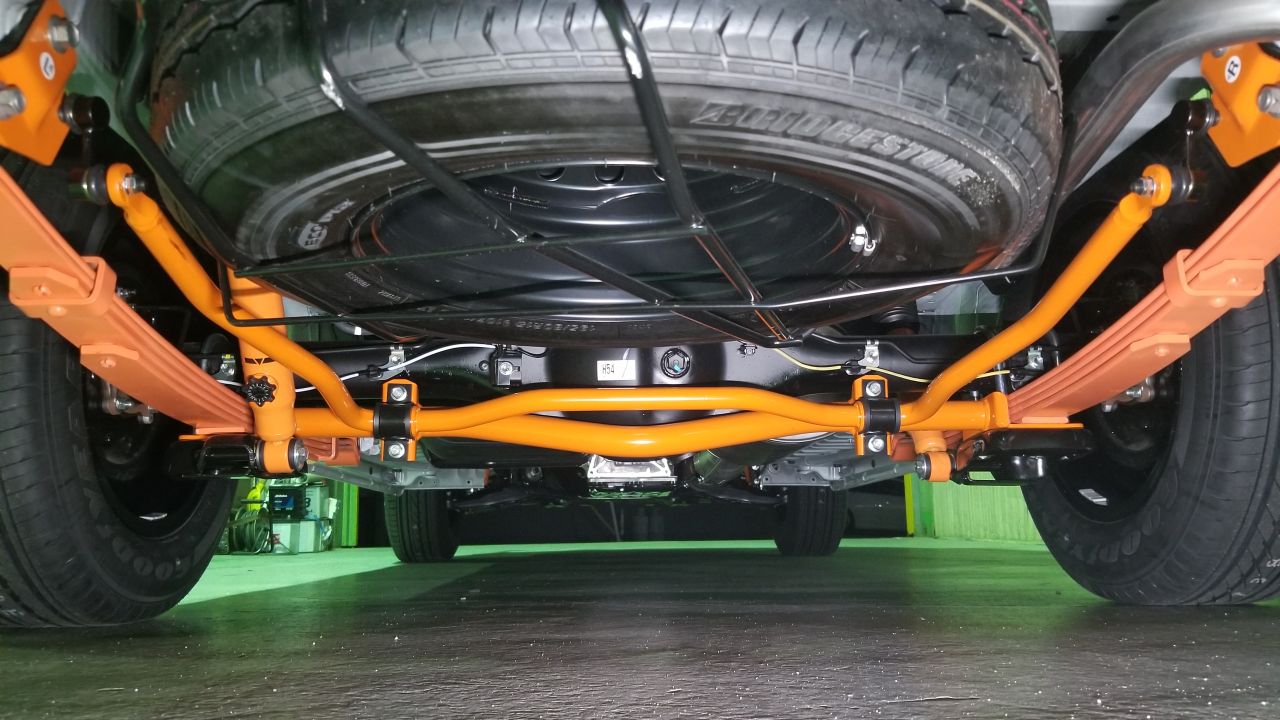 足回り カスタム UIvehicle シリーズ｜ハイエース好きなんだもん