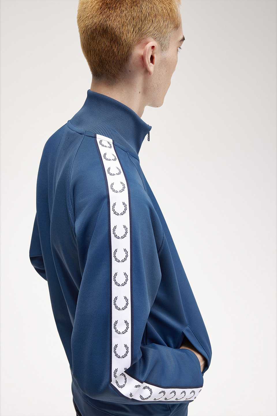 Taped Track Jacket(S 963：MIDNIGHT BLUE): | FRED PERRY JAPAN