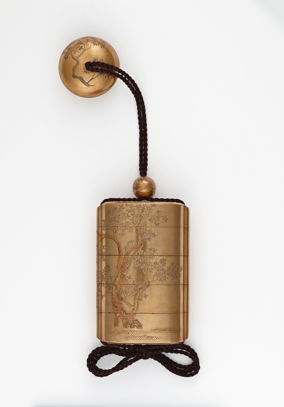 時代物 秋草金蒔絵 印籠 18 時代物 秋草金蒔絵 印籠 18 漆芸 - 静嘉堂