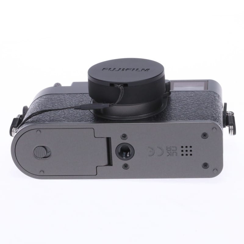 富士フイルム X half (FUJIFILM X-HF1) チャコールシルバー 中古