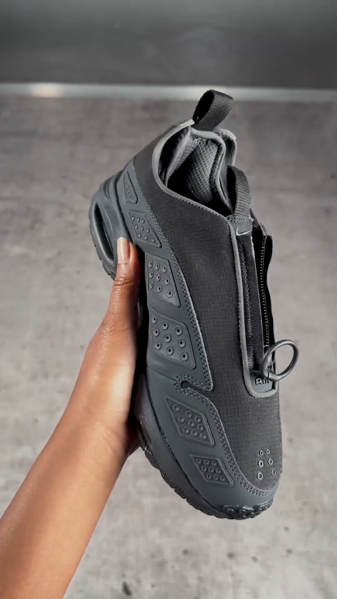 2024年 10/1 順次発売】NIKE W AIR MAX SNDR/SUNDER GORE-TEX (ナイキ