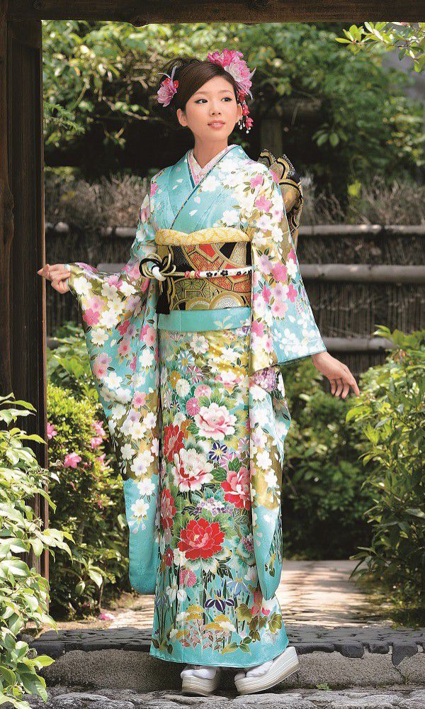 京友禅振袖・水色・吉祥文様┃伝統古典【菊京屋】