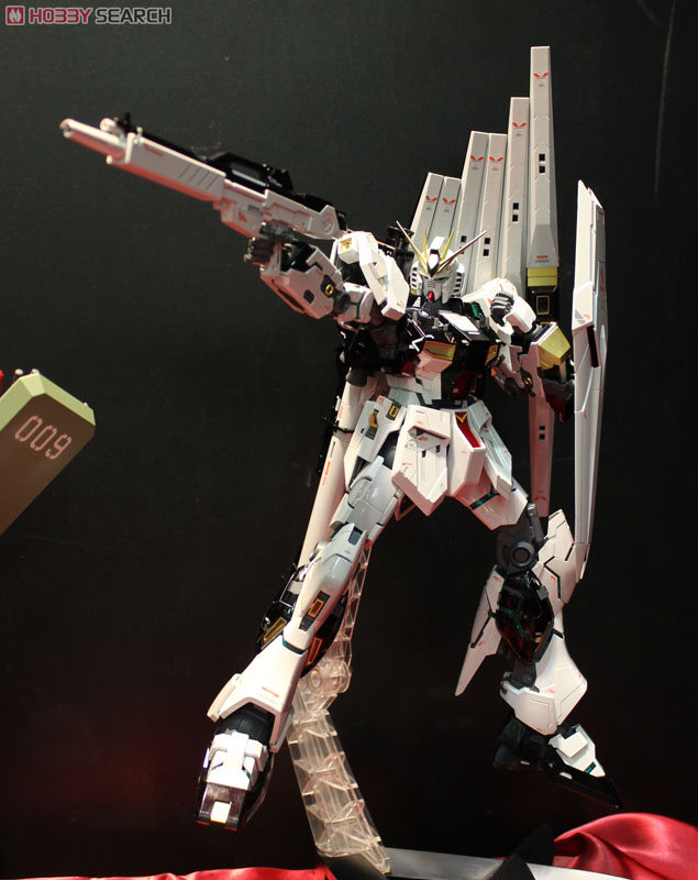 RX-93 νガンダム Ver.Ka チタニウムフィニッシュ (MG) (ガンプラ
