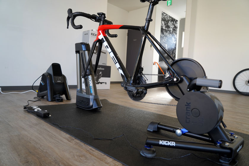 Wahoo KICKR スマートトレーナー WFBKTR118 V4 000000001549-01.jpg