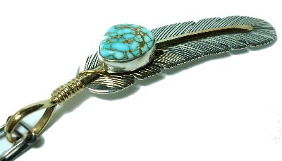 Harvey Mace（ハーヴィーメイス）フェザーペンダント