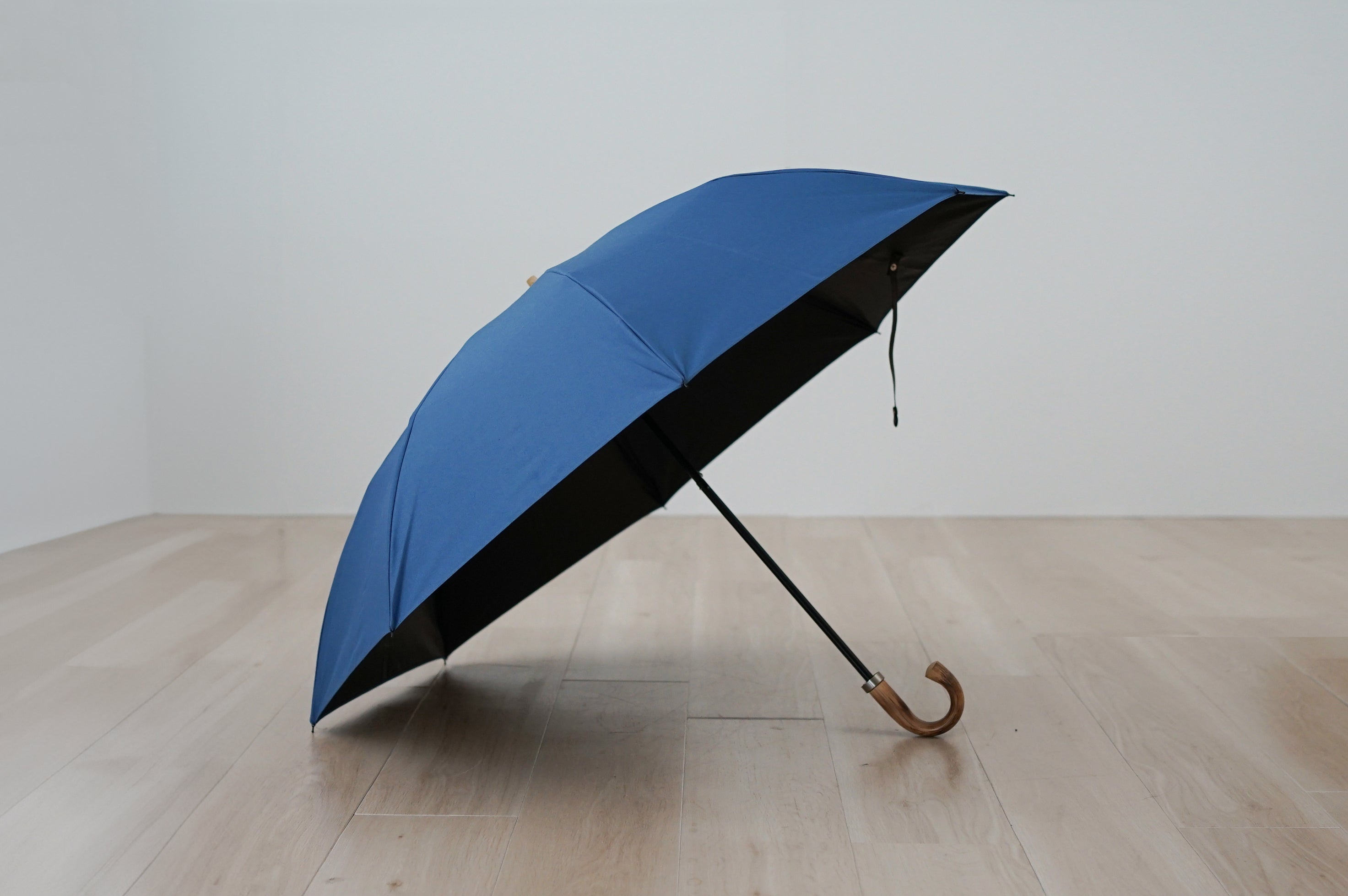 遮熱と遮光効果抜群で2WAY仕様の、おしゃれな折りたたみ傘 – 傘専門店