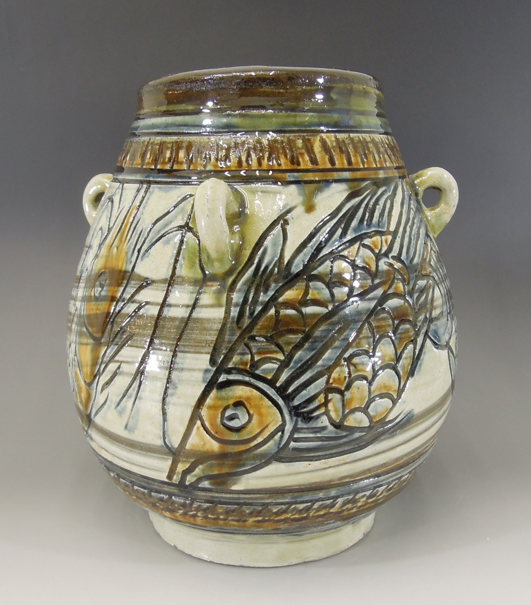 金城次郎 『海老魚紋耳付壷』 [古美術こもれび] 骨董,掛軸,絵画の買取