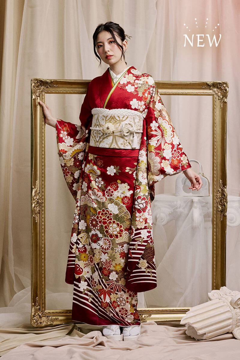 王道の赤に松竹梅や菊をあしらったおしどり柄知的と気品溢れる装い