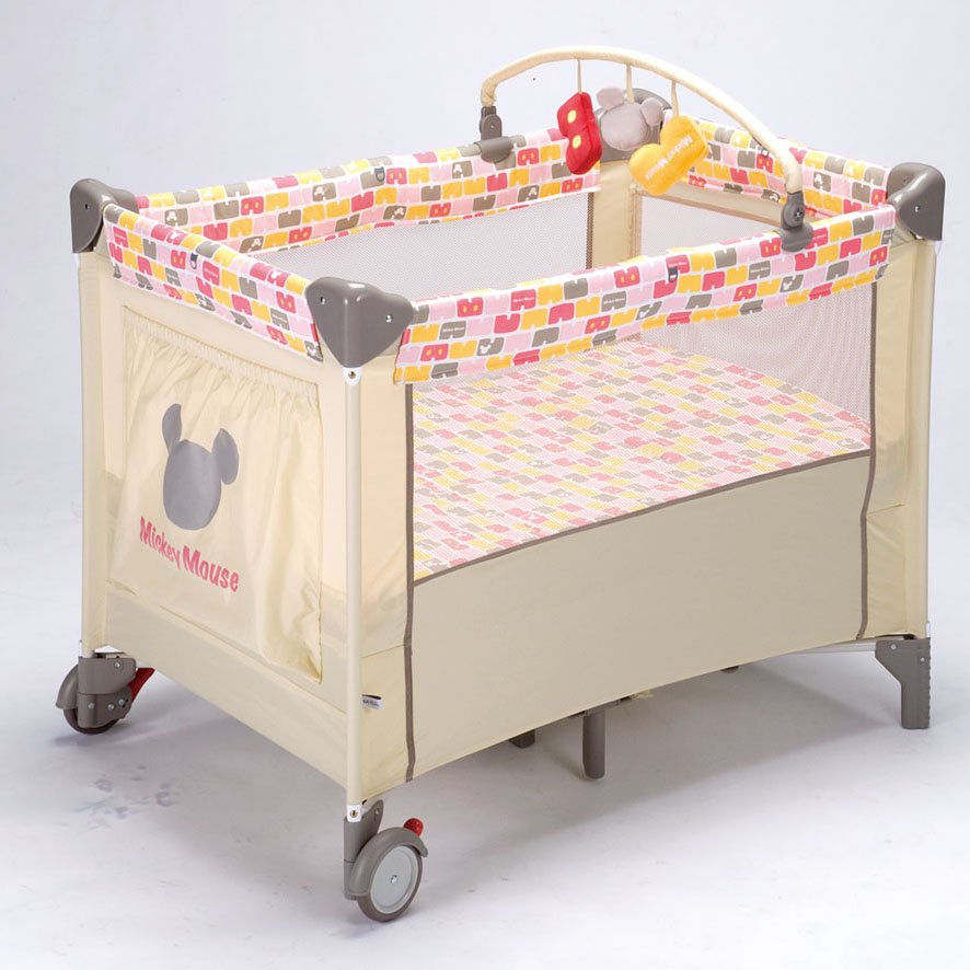 美品 カトージ KATOJI ポータブル ベビーベッド ミッキー ベビー