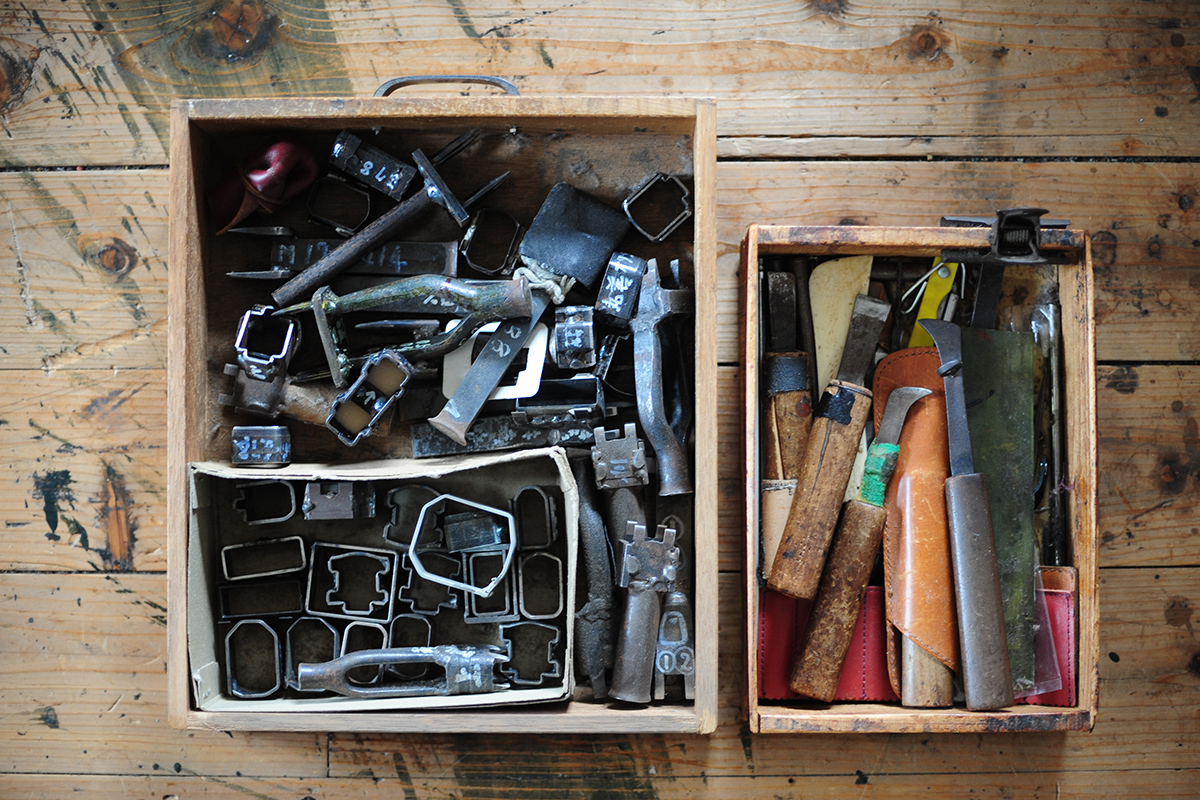 有限会社 中澤 | 日本の皮革製品メーカー | 日本革市 - 素材から作り