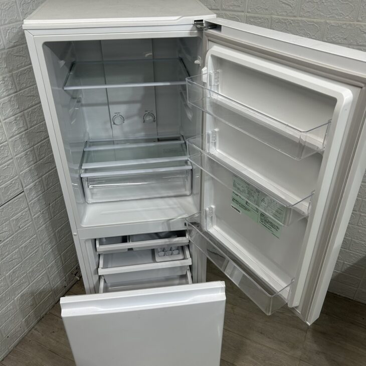 AQUA（アクア）200L 2ドア冷蔵庫 AQR-20P(W)2023年製の【出張買取