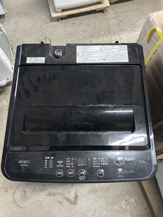 三重県亀山市 RORO YWM-T55LK 全自動洗濯機 5.5kg 外装に使用感はある