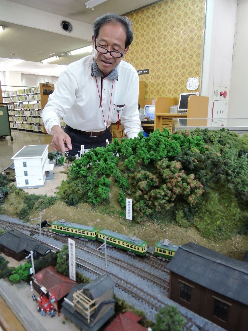 ミニ江ノ電が快走 極楽寺駅周辺を再現 | カルチャー | カナロコ by