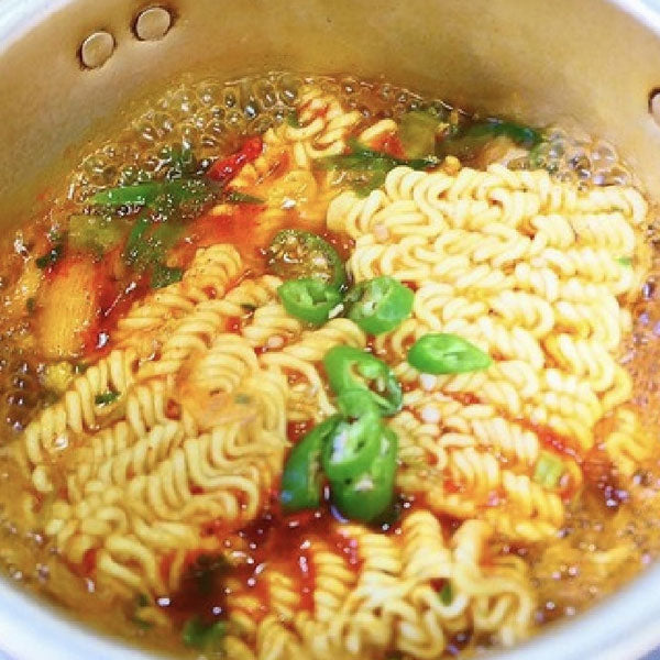 パルド】トゥムセラーメン120g – 韓国食品・食材専門の通販店「韓国市場」