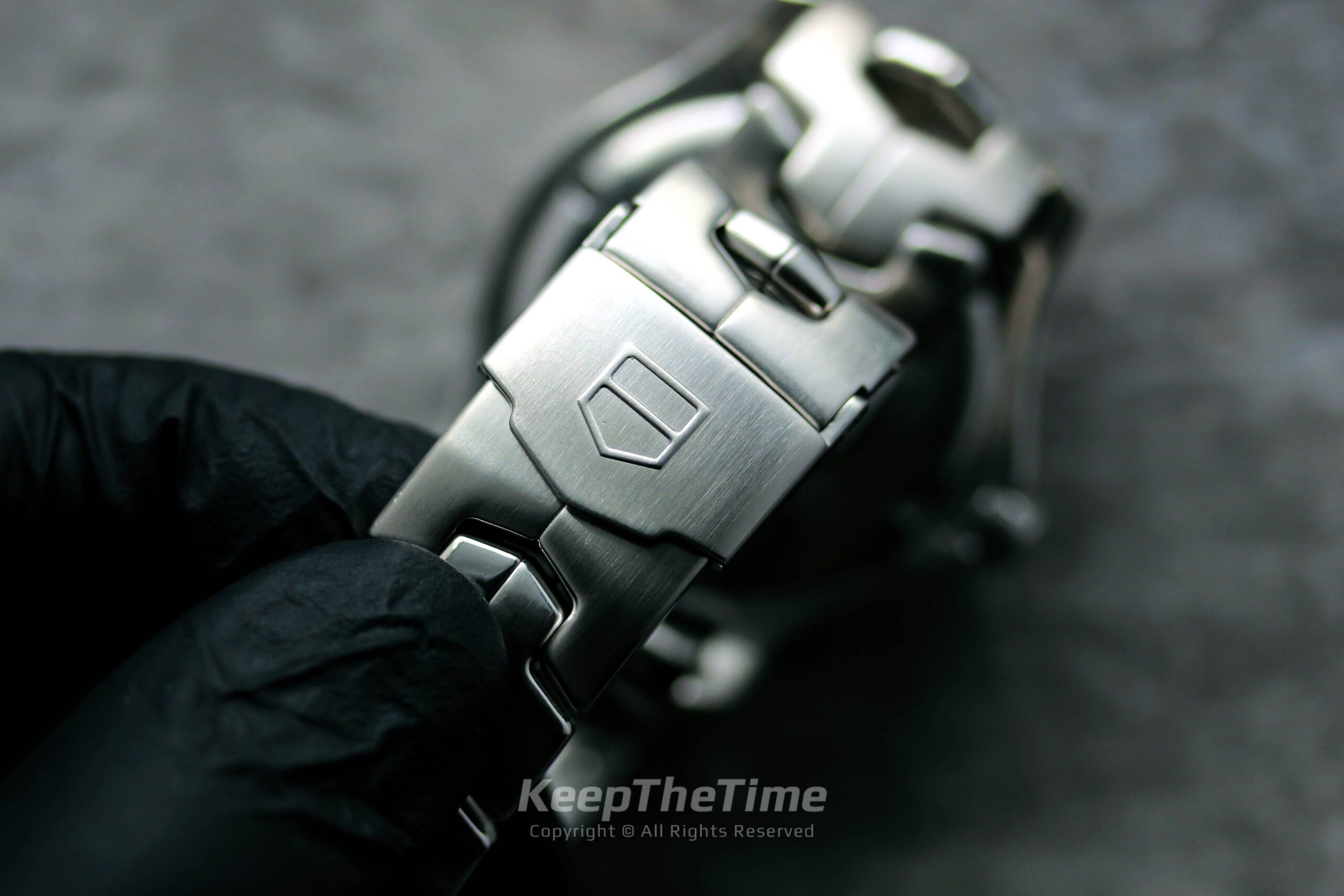 Tag Heuer LINK 200m WJ1110 Black Dial Stainless Steel Watch