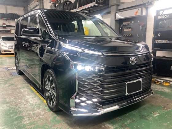 車種：ヴォクシー