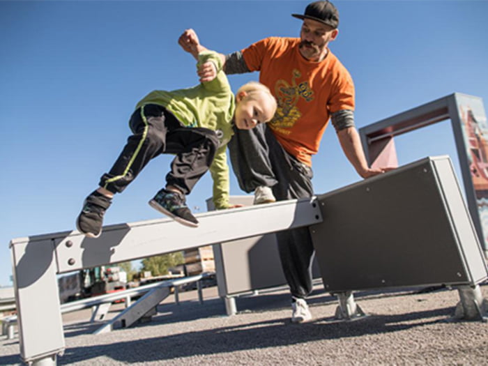 パルクール | 株式会社テイクシー | 【建材ナビ】建築材料・建築資材