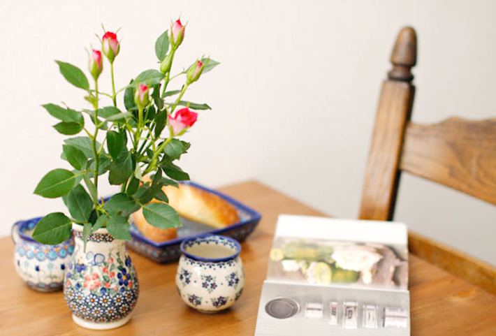 新品•希少】ポーランド陶器 MANUFAKTURA 花瓶 高さ30cm ドット 新品