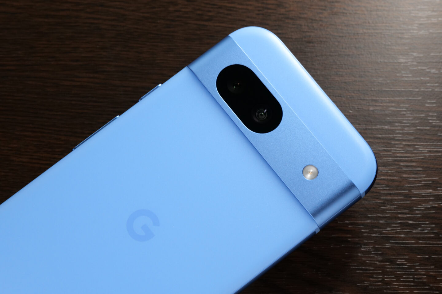 グーグル「Pixel 8a」最高クラスのカメラ性能を搭載した買いやすい価格