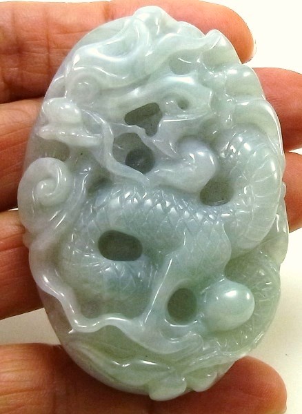 ミャンマー産天然翡翠彫刻 品＆ アクセサリー専門店 吉峰堂 kippodo