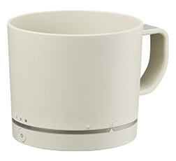 電気の力で減塩食品の塩味やうま味を増強する減塩サポート食器「エレキ