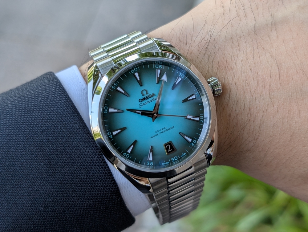 オメガ】夏にぴったりなこのモデルを手に入れるなら今です！！_