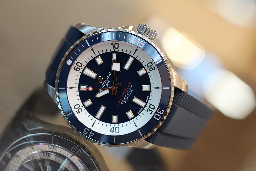 ブライトリング】ブルーのラバーベルトの スーパーオーシャン