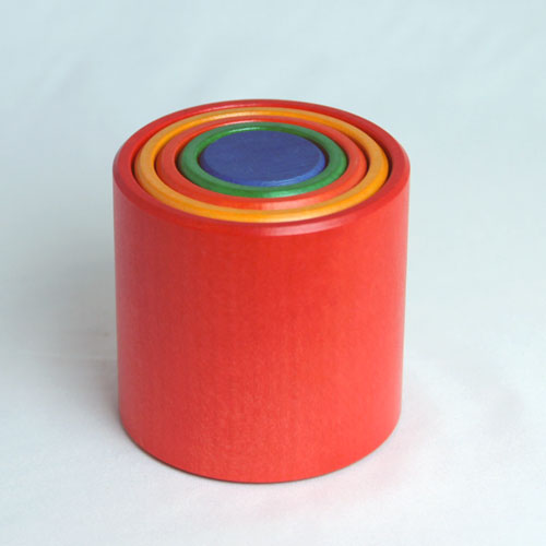 アルビスブラン タワー：収まる嬉しさ、積む楽しさ | krtek select toys