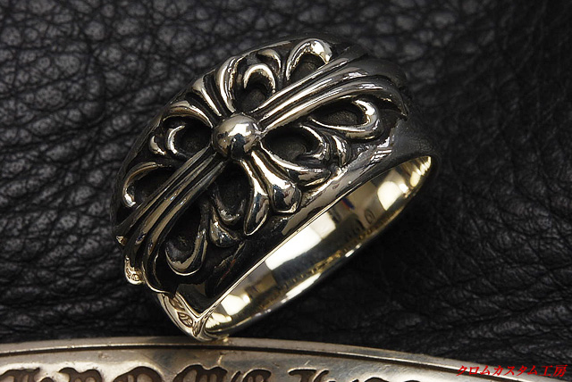 クロムハーツ フローラルクロスリングwithサファイヤパヴェ ｜ クロム