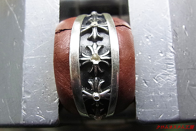 クロムハーツ ナローVバンドリングCHクロス ダイヤカスタム ｜ クロム